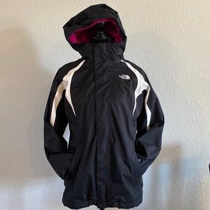 The North Face HyVent Pink Black Waterproof Breathable Jacket Girls X-Large (18)